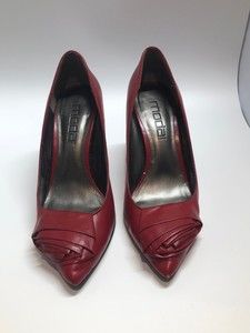 Moda spana red leather size 7.5 Heels